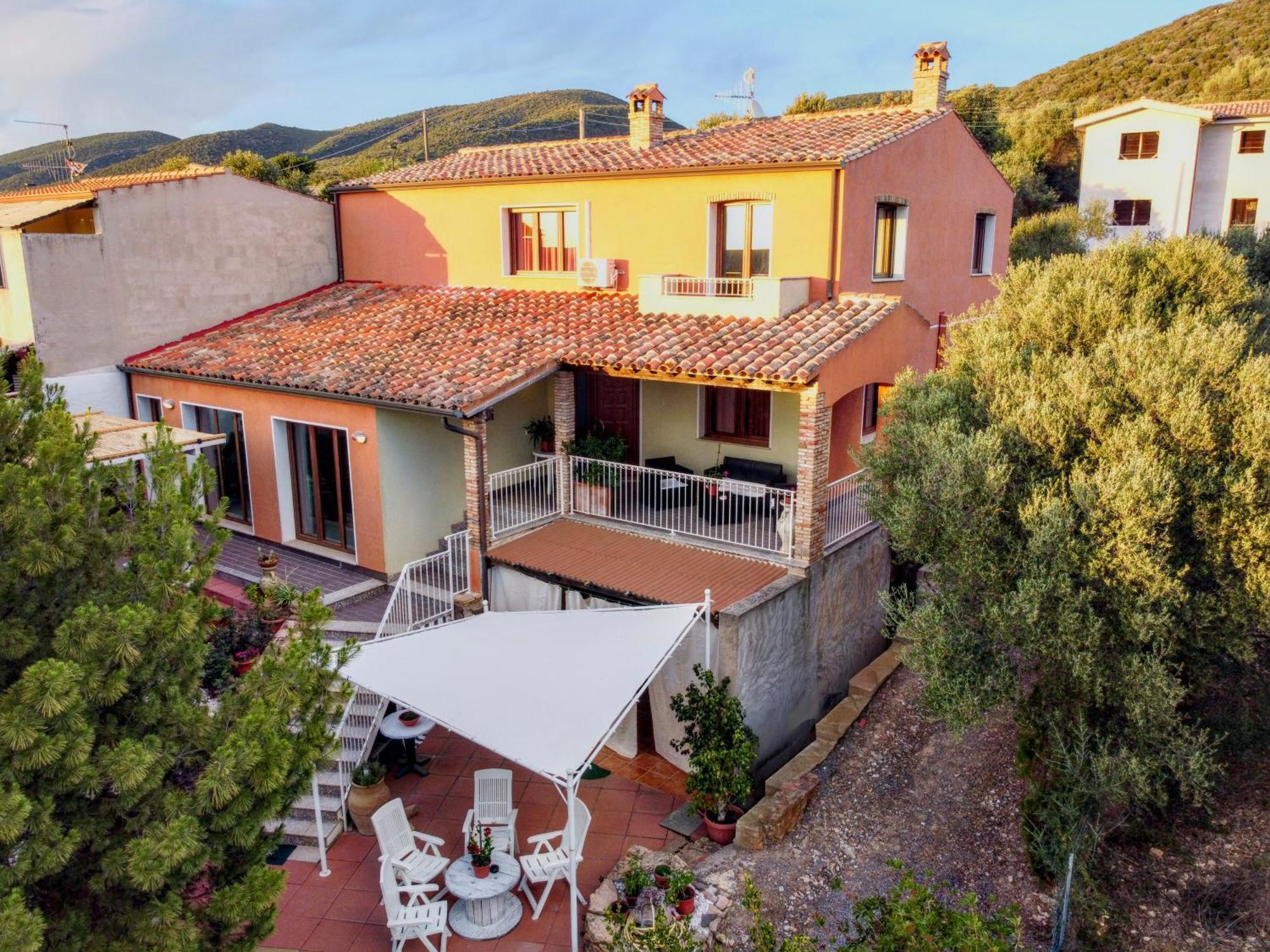 B&B Stell'E Mari SantʼAnna Arresi Exterior foto
